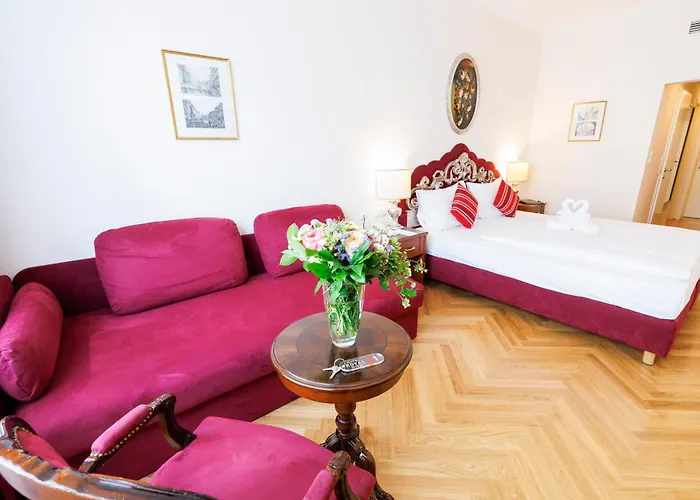 Royal Hotel 4*