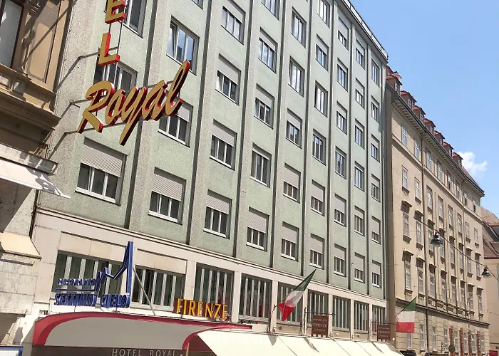 Royal 4*