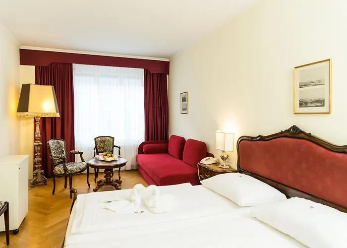 Royal Hotel 4*